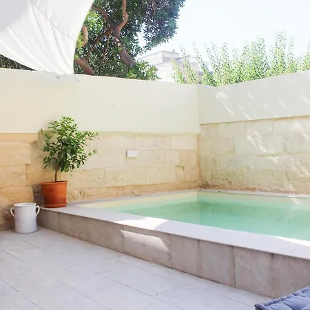 Bed & Breakfast Casa Mahe 4*